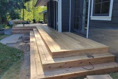 Cedar Deck with Built-In Bench Seating