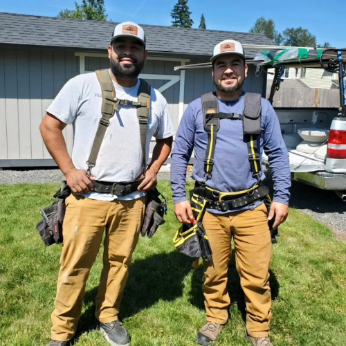 Owner Felipe Anaya and builder Fernando